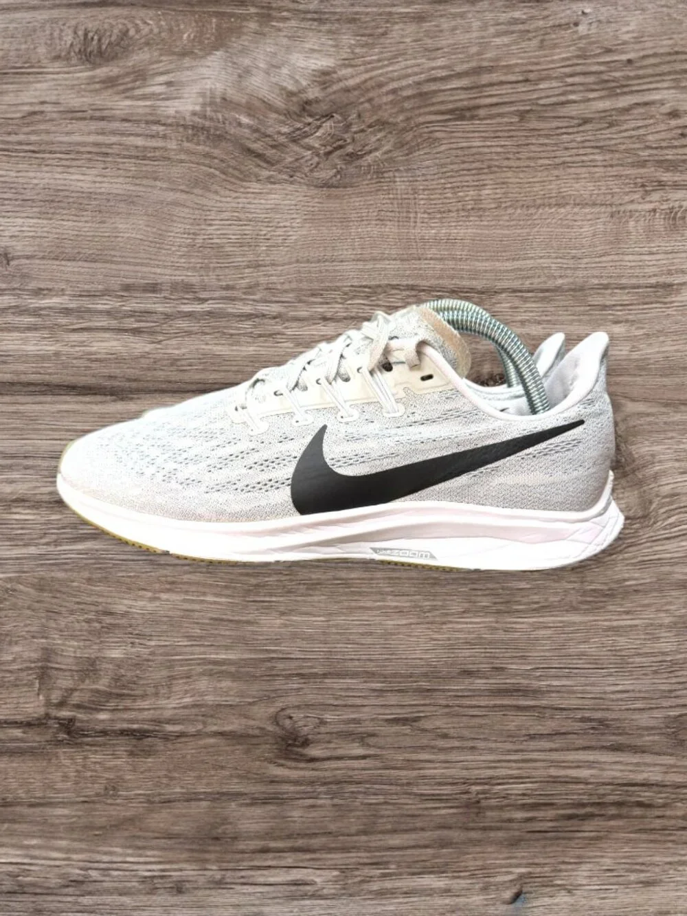 Nike Air Zoom Pegasus 35 Running Shoes Women’s 9 Gray Athletic Sneaker